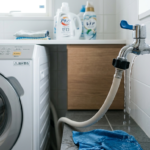 洗濯機の蛇口から水漏れする原因は？給水ホース・ニップル・壁付け水栓の応急処置と修理費用